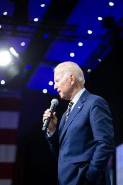 AUGUST 10 2019: DES MOINES IOWA-POLITICIANS SPEAK AT GUN SAFETY FORUM Stock Photos