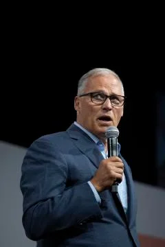 AUGUST 10 2019: DES MOINES IOWA-POLITICIANS SPEAK AT GUN SAFETY FORUM Stock Photos
