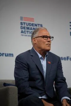 AUGUST 10 2019: DES MOINES IOWA-POLITICIANS SPEAK AT GUN SAFETY FORUM Stock Photos