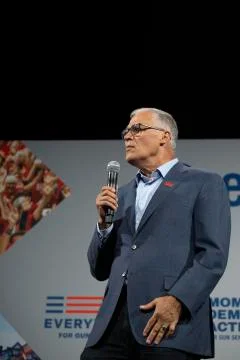 AUGUST 10 2019: DES MOINES IOWA-POLITICIANS SPEAK AT GUN SAFETY FORUM Stock Photos