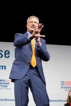 AUGUST 10 2019: DES MOINES IOWA-POLITICIANS SPEAK AT GUN SAFETY FORUM Stock Photos