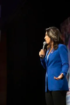 AUGUST 10 2019: DES MOINES IOWA-POLITICIANS SPEAK AT GUN SAFETY FORUM Stock Photos