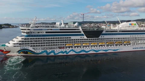 AUGUST 18, 2026: AIDAdiva Sailing from Haugesund Along the Norwegian Coast Видео 344587691