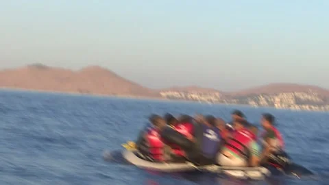 August 26, 2015 Bodrum Turkey. Syrian refugees fleeing from war trying to go out Video stock 143722035