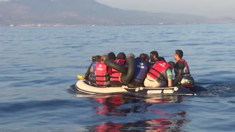 August 26, 2015 Bodrum Turkey. Syrian refugees fleeing from war trying to go out Video stock 143722092
