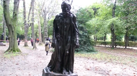 Auguste Rodin - Eustache de Saint Pierre (Burghers of Calais) - Paris, France Video stock 40381429
