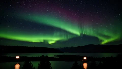 Aurora Borealis Dancing in Snowy Mountain Sky 스톡 동영상 306199683