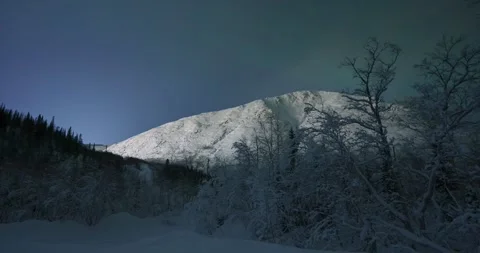 Aurora borealis in Khibiny Video stock 323646984