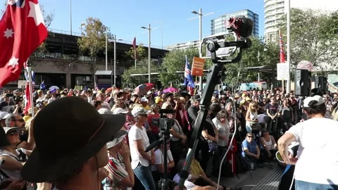 Aussie Cossack speaks at ‘Sack them all’ freedom rally Stock Footage 194263553