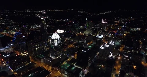 Austin Downtown, Night, Moving Forward Aerial Vídeos de archivo 69715800