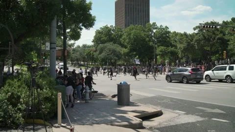 Austin, Texas - May 30, 2020: George Floyd Protestors assemble at the capitol Stock Footage 131410186