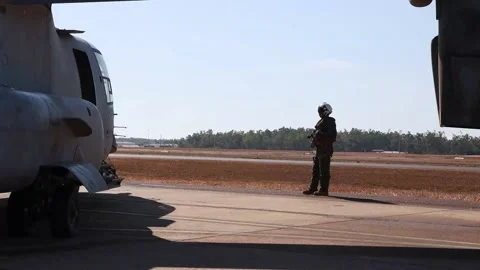 Australia: Royal Marine Commandos insert via MV-22B Ospreys during Exercise... Stock Footage 280412402