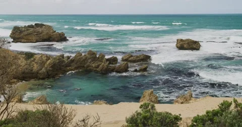 Australian Wild Coast 動画素材 330282343