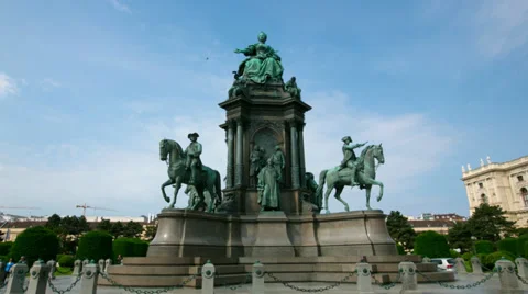 Austria, Vienna. Time laps in motion around the monument. Stock Footage 39492652