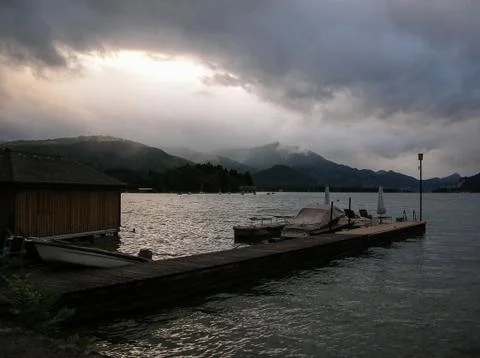 Austrian lake under a threatening sky Stock-Fotos