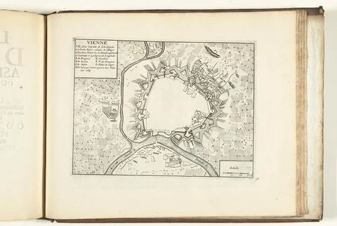 Austrian Museums, 17th-20th ct, Vienna map, 1726; Vienne Ville Forte Capitale de Fotos Stock