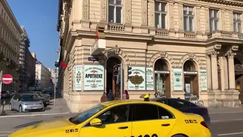Austrian pharmacies begin distributing free Covid-19 antigen tests, VIENNA, AT - Vídeo Stock 204000546