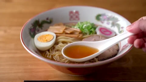 Authentic chicken broth tokyo style shoyu ramen noodle 스톡 동영상 162565841