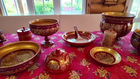 Authentic Russian tableware and household items Vídeos de archivo 314580316