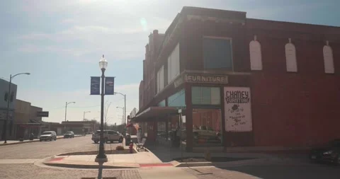 Authentic Scenery in Small American Midwest Town. Main Street in Falls 스톡 동영상 131209138