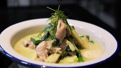 Authentic Thai green curry with chicken, 스톡 동영상 271350980