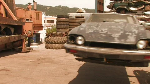 AUTO CRUSHER Stock Footage 420032