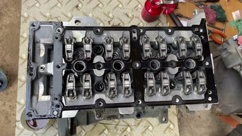 Auto engine head close up, car engine repair, auto engine repair Vídeos de archivo 168145160