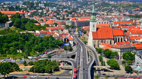 Auto junction and day traffic in Bratislava, Slovakia Video stock 32325747