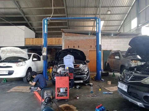 Auto repair Stock Photos