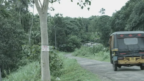 Auto rickshaw on Indian Road Video stock 200981618