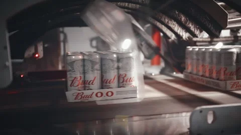 Automated beer packaging on factory conveyor belt Stock Footage 337411332