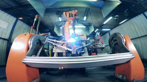 Automated machine is welding a bicycle carcass at the factory Vídeo Stock 147021435