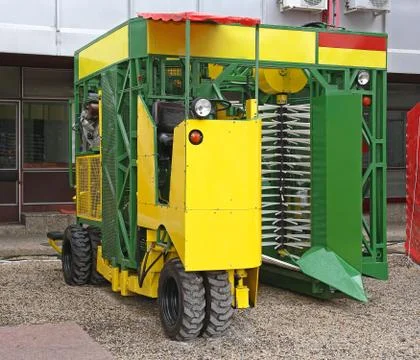 Automated Raspberry Harvester Foto stock