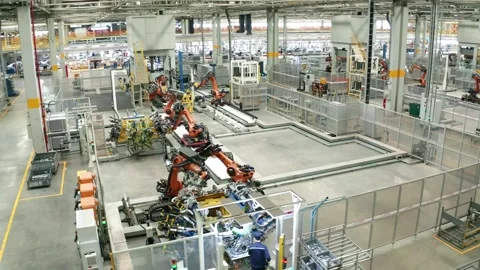 Automated Robotic Arm Precision Welding Car Body in Factory 4K Vídeo Stock 346982104