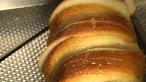 Automatic bread slicing 스톡 동영상 71976476