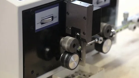 Automatic cable cutting machine Stock Footage 81108169