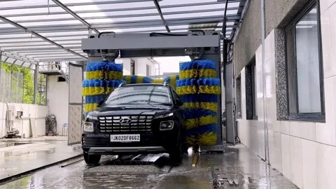 Automatic Car Wash Machine Cleaning Vehicle Видео 336177026
