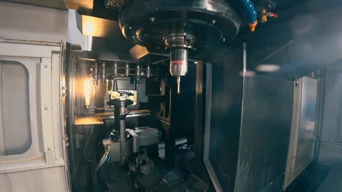 Automatic change tool system in CNC machine. 스톡 동영상 92739483