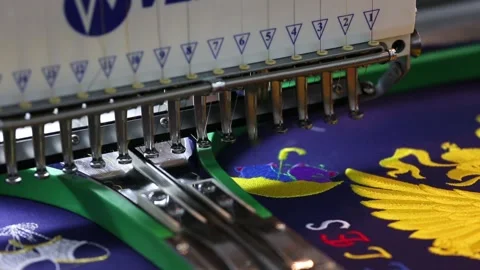 Automatic embroidery machine Velles, multihead equipment 库存影片 88076055