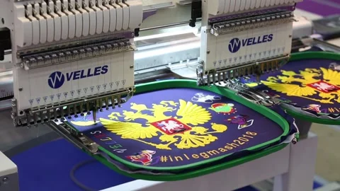 Automatic embroidery machine Velles, multihead equipment 库存影片 88076073
