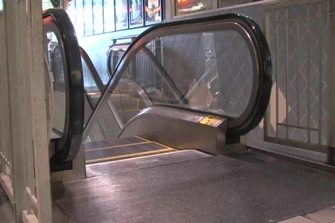 Automatic escalators - electric stairs Video stock 792455