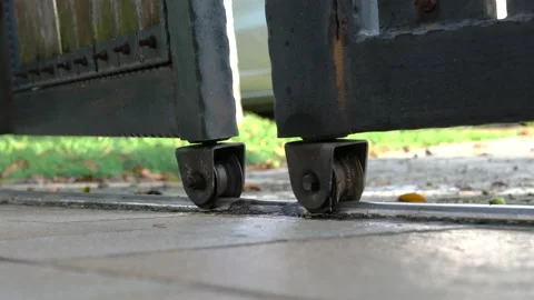 Automatic gate closing. Control gate home security system working. Stock Footage 144977491