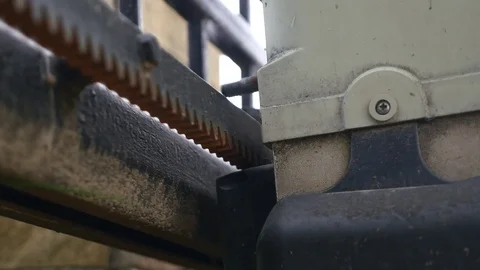 Automatic gates mechanism will open automatically Video stock 77604600