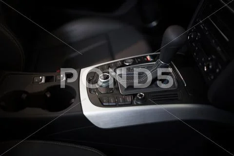 Automatic gearshift. Stock Illustration
