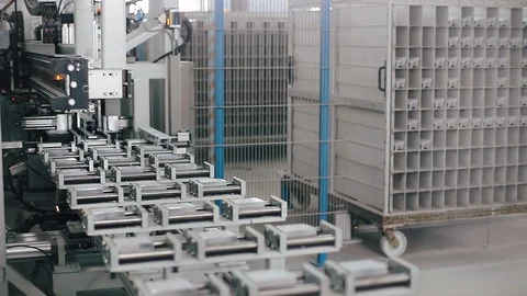 Automatic machine in Factory for UPVC windows and doors production. Vídeo Stock 129385830