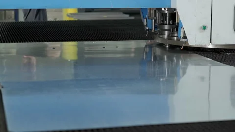 Automatic Machine Moving and Stamping a Thin Sheet of Metal. Industrial Facility Video stock 150102753