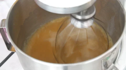 Automatic mixer eggs 스톡 동영상 45124150