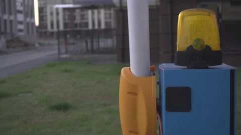 Automatic parking barrier open enter private area,blinking lamp parking barrier. Vidéo 135278364