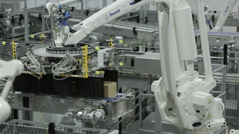 Automatic robot sorting carton boxes 스톡 동영상 220037463
