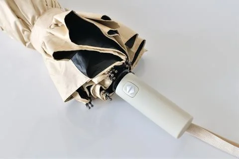 Automatic umbrella handle with opening and closing button Photos